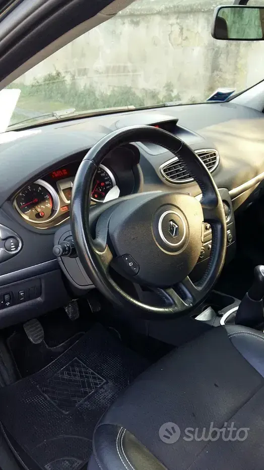 Usata Renault Clio LE 85 CV (62 kW) 2007 Grigio Utilitaria