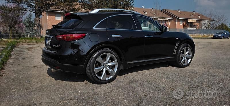 Usata Infiniti Fx30 238 CV (175 kW) 2012 Nero SUV