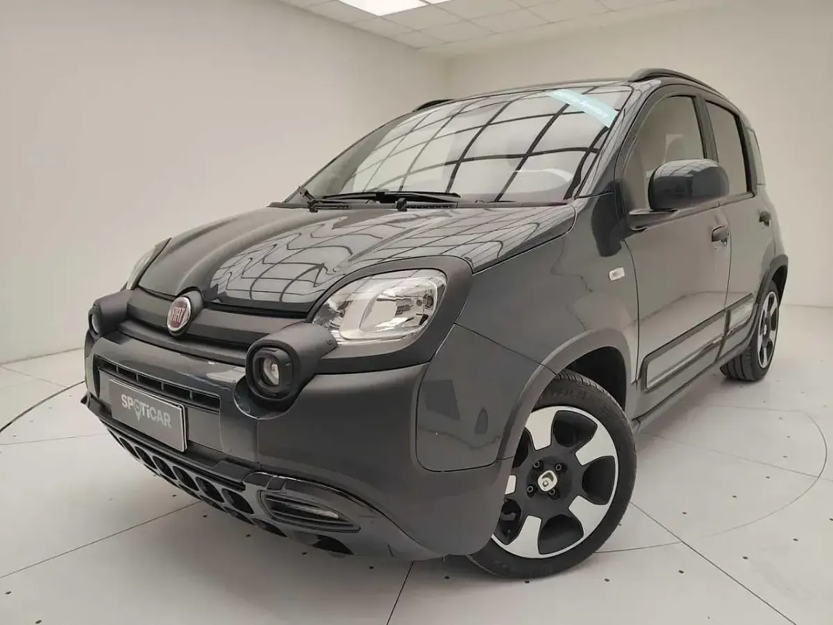 Usata Fiat Panda Cross 69 CV (50 kW) 2025 Utilitaria