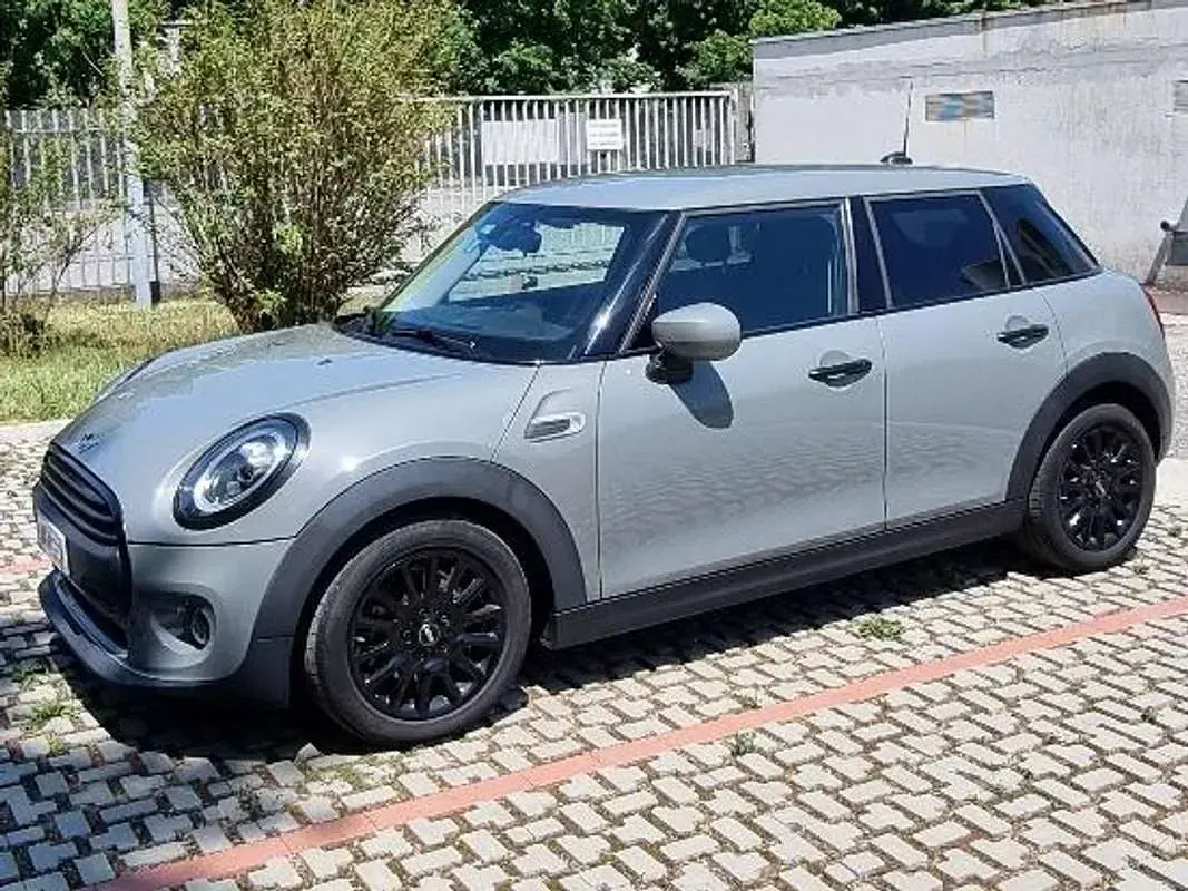 Usata Mini ONE Business 102 CV (75 kW) 2020 Grigio Utilitaria