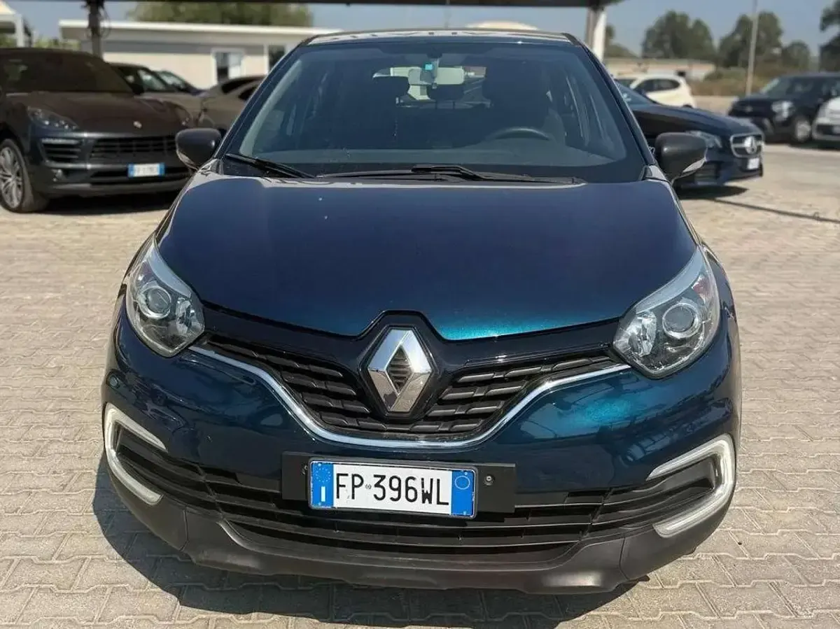 Usata Renault Captur Life 90 CV (66 kW) 2018 Verde SUV