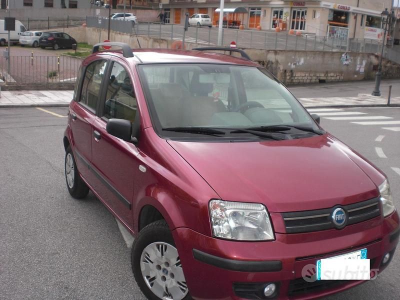 Usata Fiat Panda 60 CV (44 kW) 2004 Rosso Utilitaria