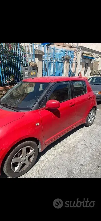 Usata Suzuki Swift 92 CV (67 kW) 2005 Rosso Utilitaria