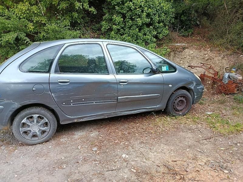 Usata Citroën Xsara 95 CV (69 kW) 2004 Grigio Monovolume