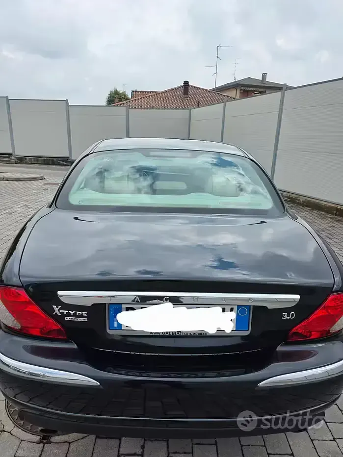 Usata Jaguar X-type Executive 156 CV (114 kW) 2006 Nero Berlina