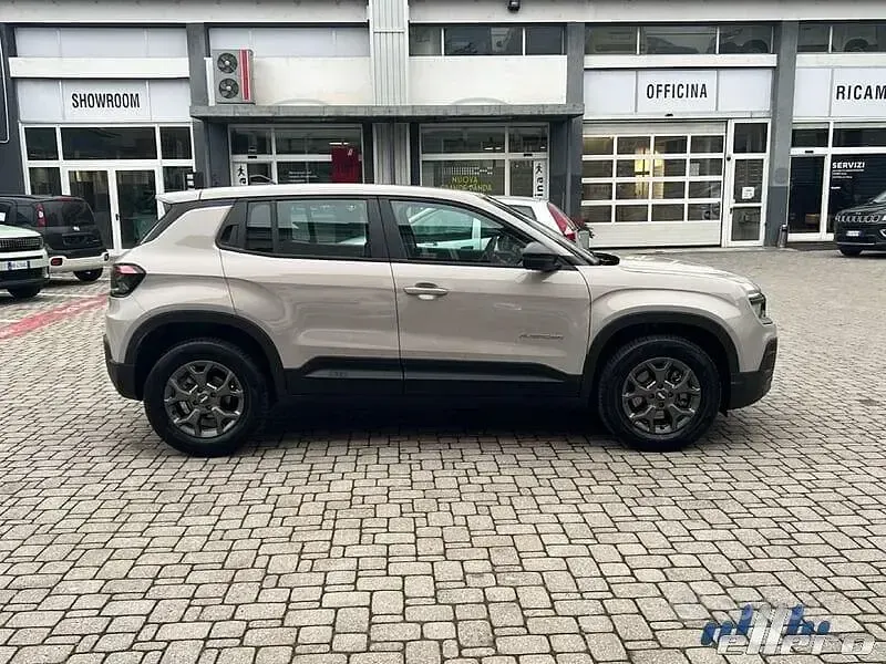 Nuova Jeep Avenger 100 CV (73 kW) 2025 Grigio SUV