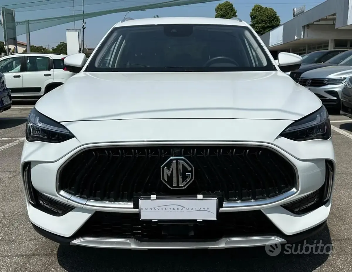 Usata MG HS Comfort 162 CV (119 kW) 2024 Bianco SUV