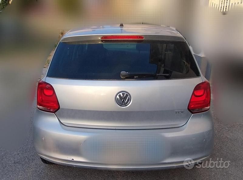 Begagnad VW Polo 90 HK (66 kW) 2012 Grå Halvkombi
