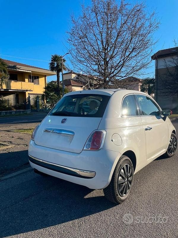 Usata Fiat 500 Lounge 95 CV (69 kW) 2014 Bianco Utilitaria