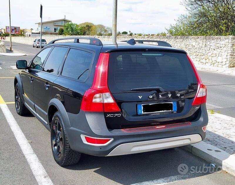 Usata Volvo XC70 185 CV (136 kW) 2008 Nero SUV