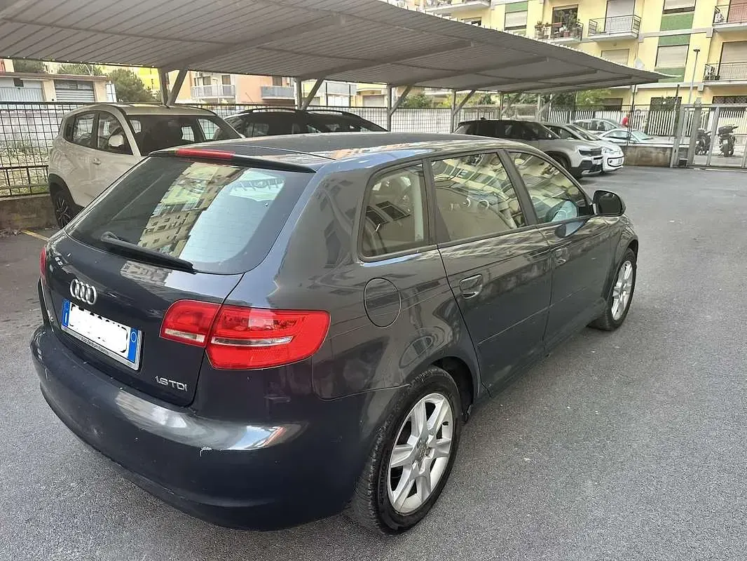 Usata Audi A3 Sportback Ambiente 90 CV (66 kW) 2010 Utilitaria