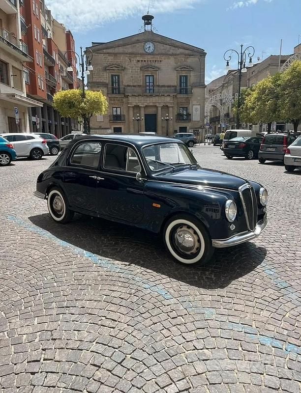 Usata 1950 Lancia Appia Tre volumi | 19.500 € - Immagine 1/4