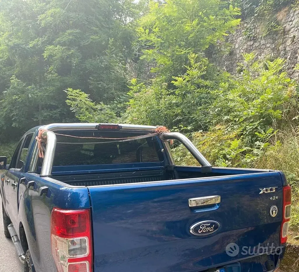 Usata Ford Ranger Limited 160 CV (117 kW) 2016 Bluazzurro Pick-up