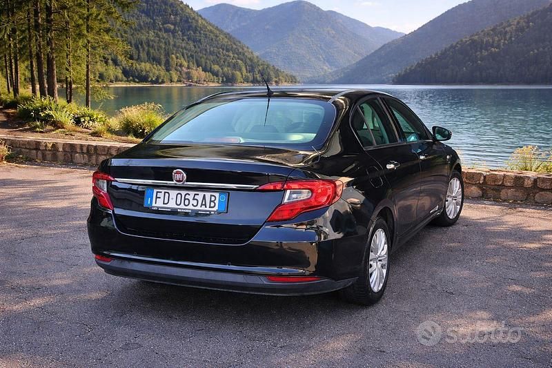 Usata Fiat Tipo Opening Edition 120 CV (88 kW) 2016 Blu Berlina