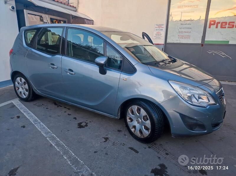 Usata 2012 Opel Meriva Monovolume | 2900 € (Super prezzo) - Immagine 1/4