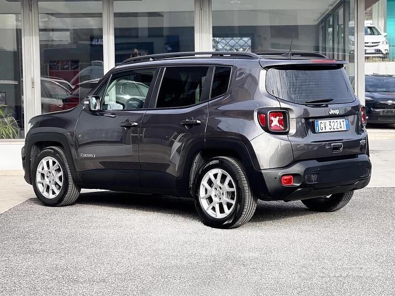 Usata Jeep Renegade 120 CV (88 kW) 2024 Grigio SUV