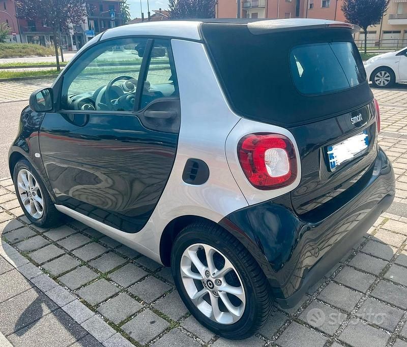 Usata Smart ForTwo Coupé 71 CV (52 kW) 2017 Cabrio