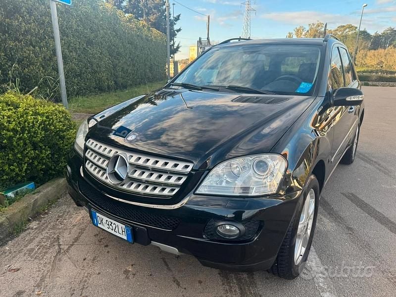 Usata Mercedes ML320 2007 Nero SUV