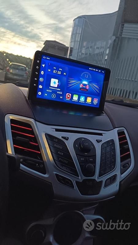 Usata Ford Fiesta 97 CV (71 kW) 2009 Bianco Utilitaria