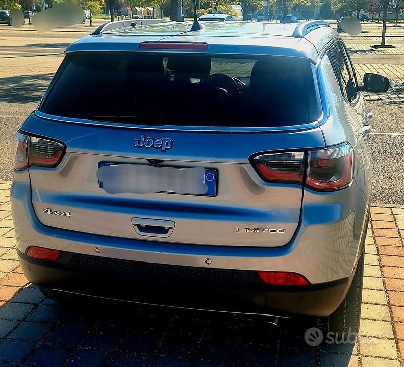 Usata Jeep Compass 170 CV (125 kW) 2018 Grigio SUV