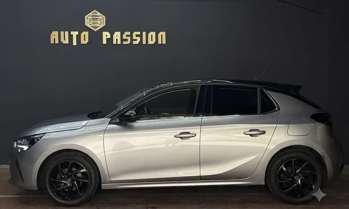 Usata Opel Corsa Elegance 75 CV (55 kW) 2019 Other Utilitaria