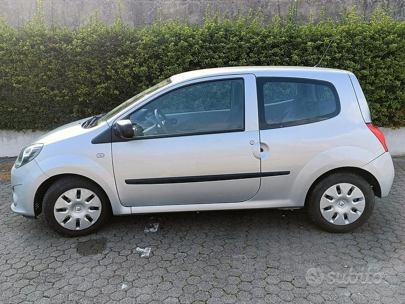 Gebraucht Renault Twingo Dynamique 58 PS (42 kW) 2010 Grau Kleinwagen