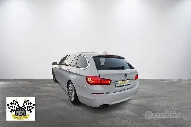 Usata BMW 520 Luxury Line 190 CV (139 kW) 2015 Bianco Station wagon
