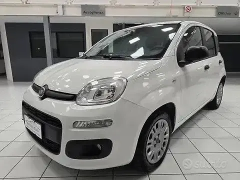 Usata Fiat Panda Easy 95 CV (69 kW) 2018 Bianco Utilitaria