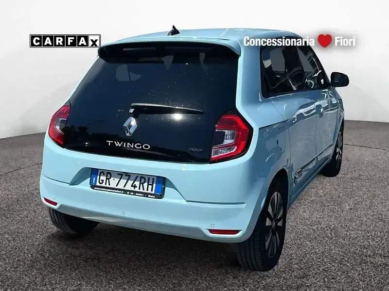 Usata Renault Twingo Techno 60 kW (82 CV) 2023 Blu Utilitaria
