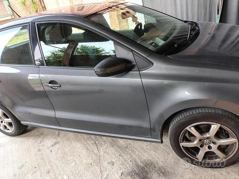 Usata VW Polo 86 CV (63 kW) 2010 Grigio Berlina