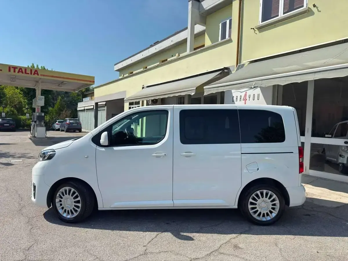 Usata Toyota Proace Verso 120 CV (88 kW) 2019 Bianco Station wagon
