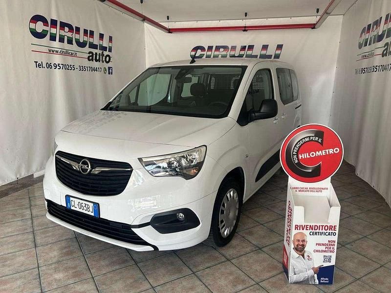 Bianco pastello Usata 2022 Opel Combo S Monovolume | 14.672 € (Buon prezzo) - Immagine 1/4