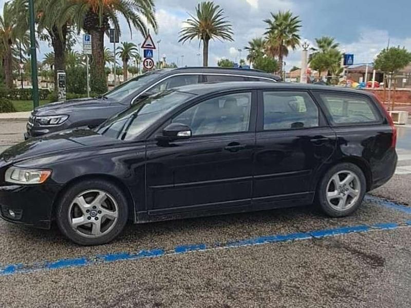 Usata Volvo V50 114 CV (83 kW) 2012 Nero Station wagon