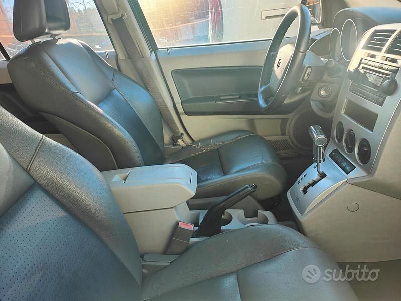 Usata Dodge Caliber SXT 156 CV (114 kW) 2008 Nero Utilitaria