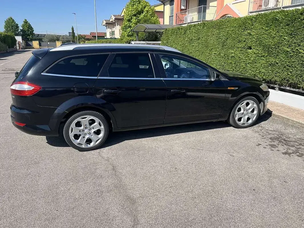Usata Ford Mondeo Ghia 175 CV (128 kW) 2008 Station wagon