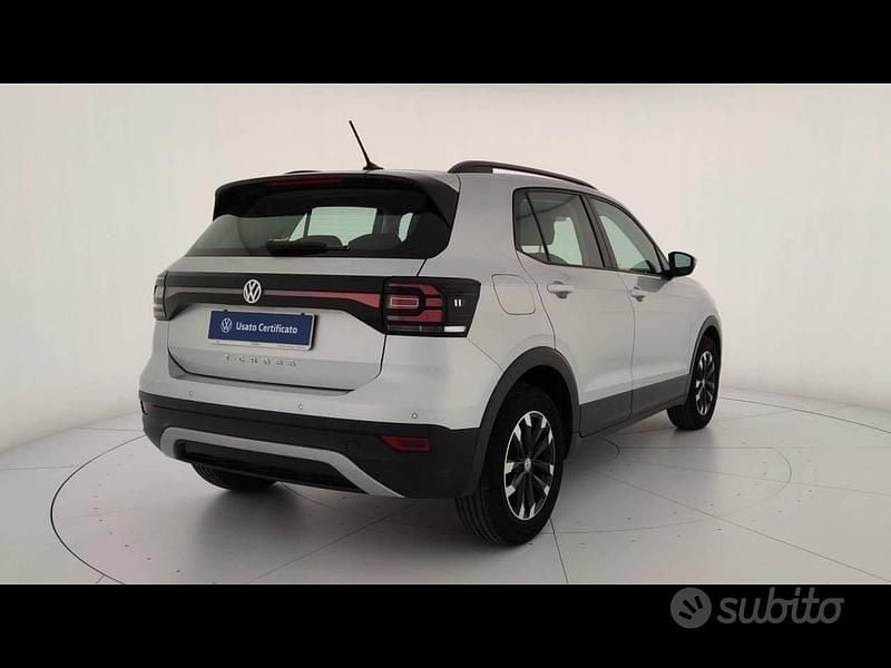 Usata VW T-Cross Style 110 CV (80 kW) 2023 Grigio metallizzato SUV
