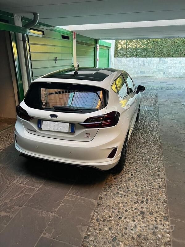 Usata Ford Fiesta ST-Line 86 CV (63 kW) 2018 Bianco Utilitaria