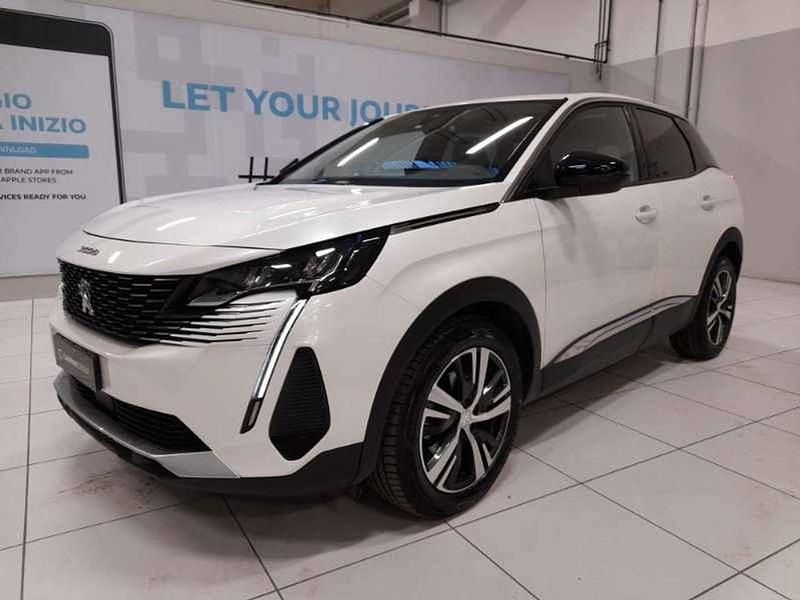 Usata Peugeot 3008 Allure 131 CV (96 kW) 2022 Bianco banquise SUV