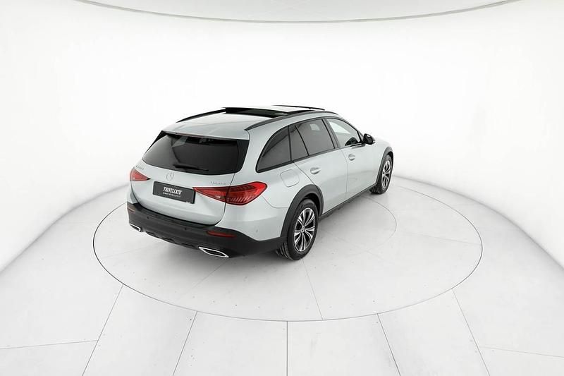 Usata Mercedes 220 Premium 200 CV (147 kW) 2023 Argento Station wagon