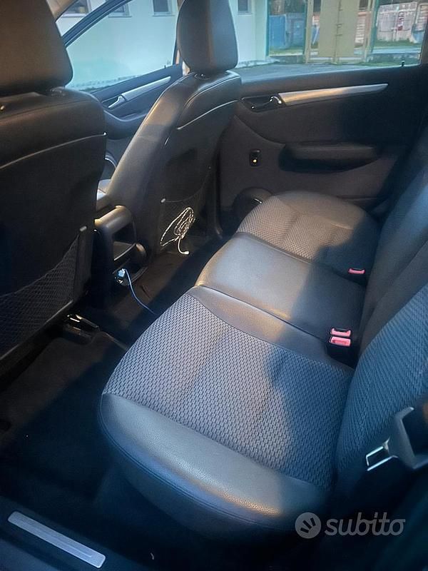 Begagnad Mercedes B200 140 HK (102 kW) 2009 Grå Minibuss