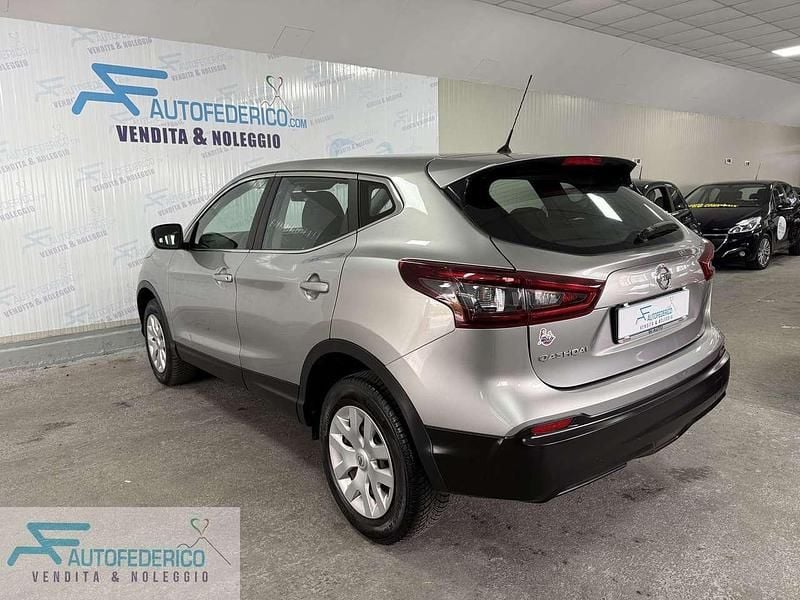Usata Nissan Qashqai Tekna+ 116 CV (85 kW) 2020 Argento SUV