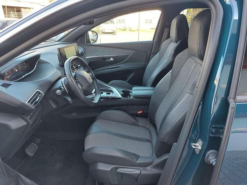 Usata Peugeot 3008 Allure 131 CV (96 kW) 2023 Blu/azzurro SUV