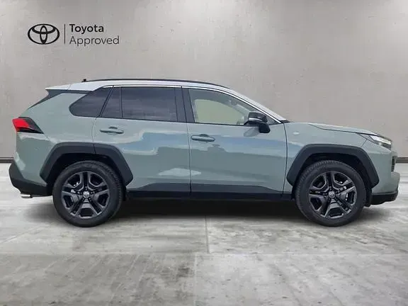 Usata Toyota RAV4 Hybrid 222 CV (163 kW) 2023 Grigio SUV