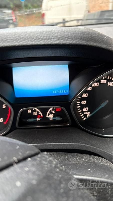 Nero Usata 2015 Ford Kuga SUV | 7450 € (Super prezzo) - Immagine 1/4