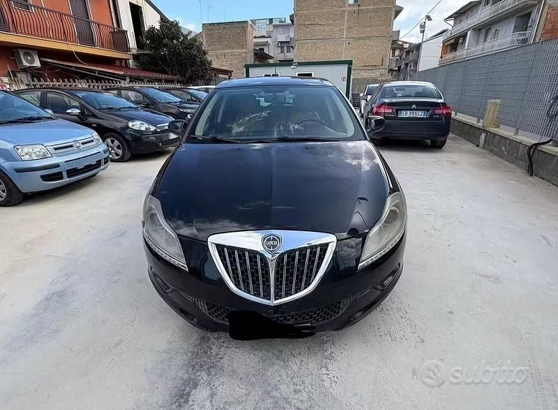 Usata Lancia Delta 120 CV (88 kW) 2009 Nero Utilitaria