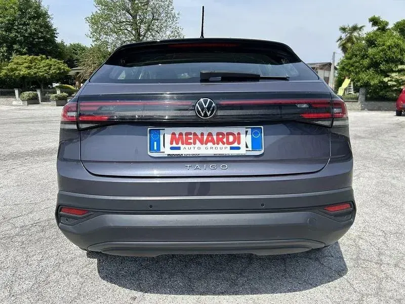 Usata VW Taigo Life 95 CV (69 kW) 2023 Grigio SUV