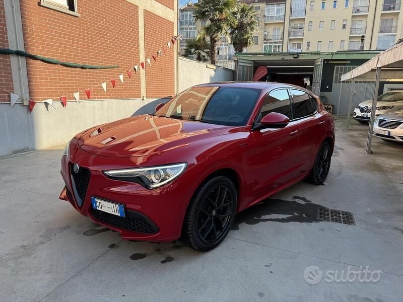 Usata Alfa Romeo Stelvio Veloce 209 CV (153 kW) 2020 Rosso SUV