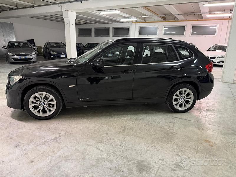 Usata BMW X1 Efficient Dynamics 204 CV (150 kW) 2010 Nero SUV