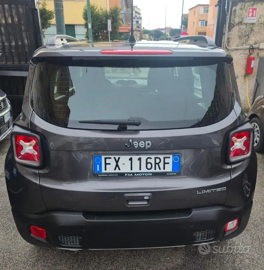 Usata Jeep Renegade Limited 120 CV (88 kW) 2019 Grigio SUV