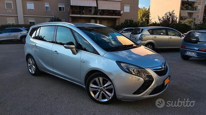Usata 2016 Opel Zafira Monovolume | 6000 € (Ottimo prezzo) - Immagine 1/4